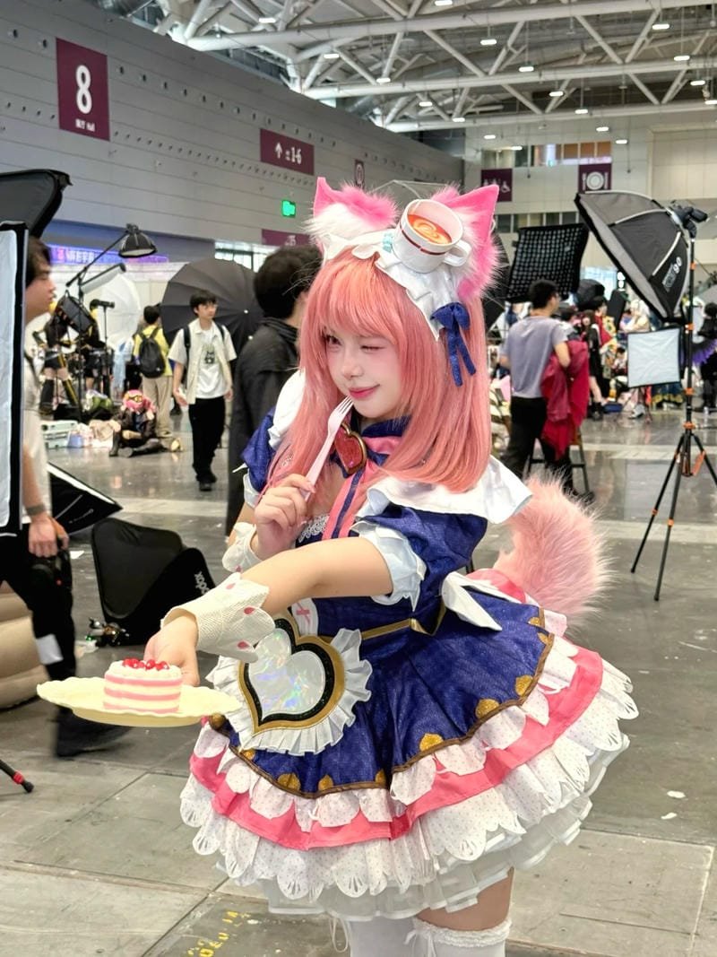 vẻ đẹp nhân vật nữ qua cosplay girls