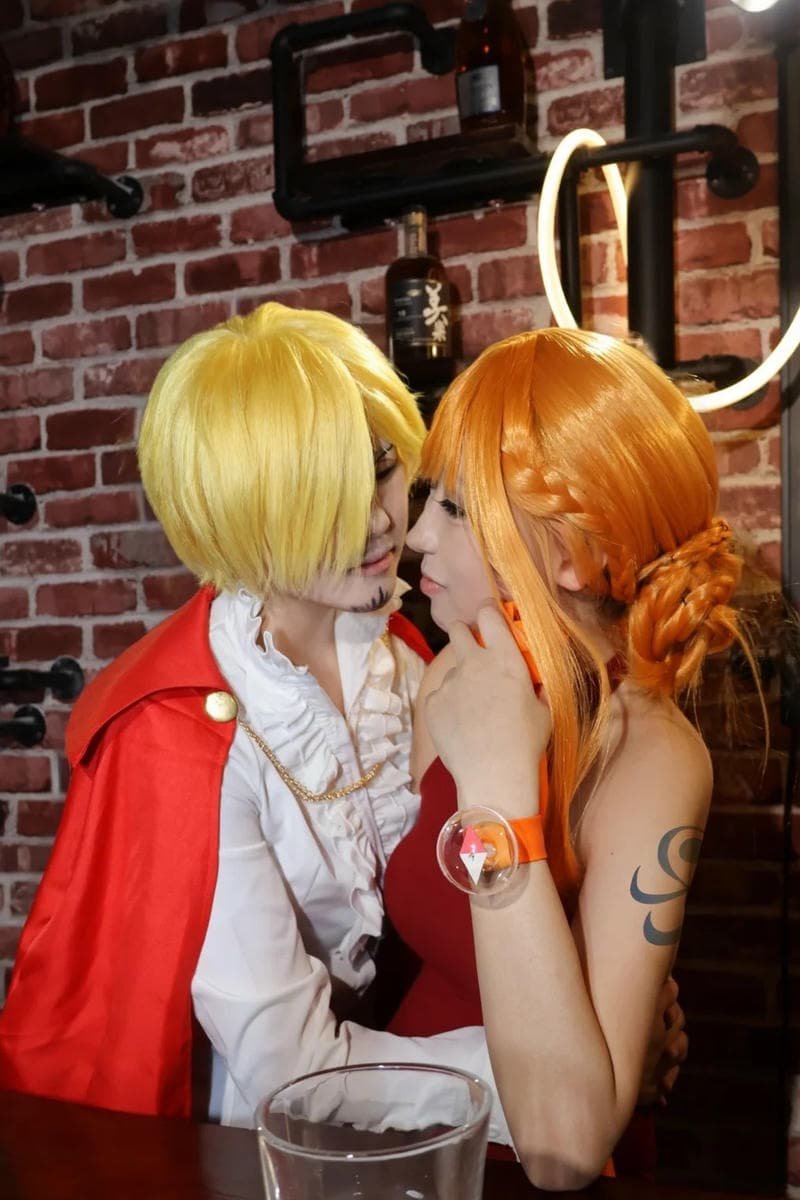 Cosplay Nami anime cặp đôi hẹn hò