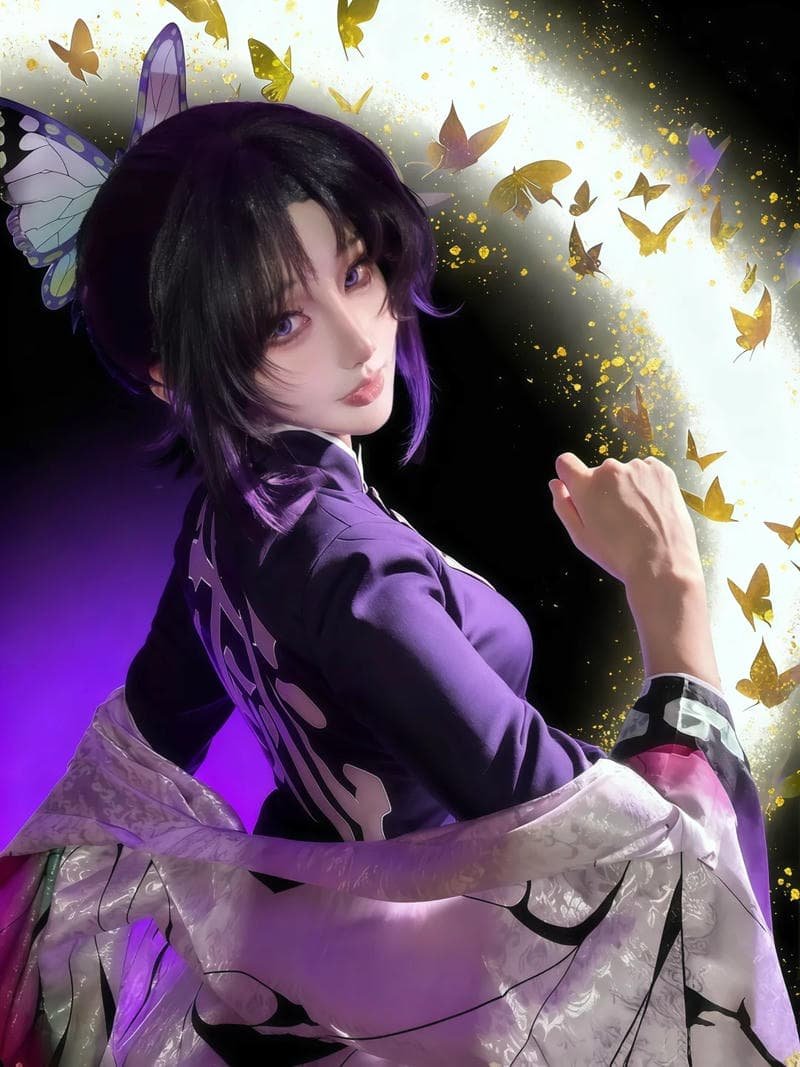 Cosplay kiếm cận cảnh mặt xinh đẹp