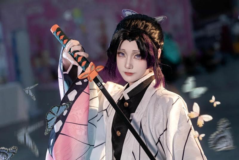 Cosplay kiếm tạo dáng ngầu siêu đẹp