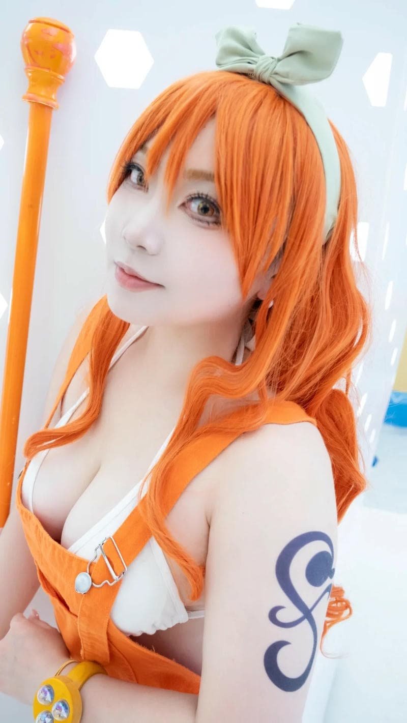 Cosplayer hóa thân thành Nami anime nổi tiếng