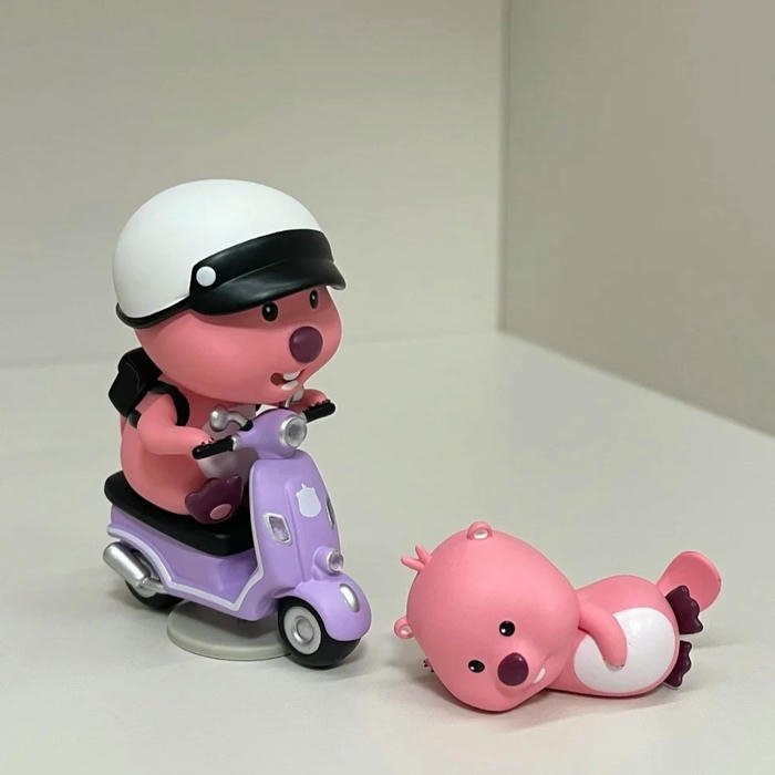 Hình ảnh Loopy bựa hài hước ngã xe máy chổng kềnh