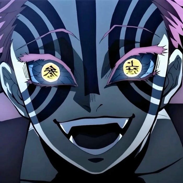 Hình ảnh avatar Akaza cười nham hiểm cận mặt quỷ