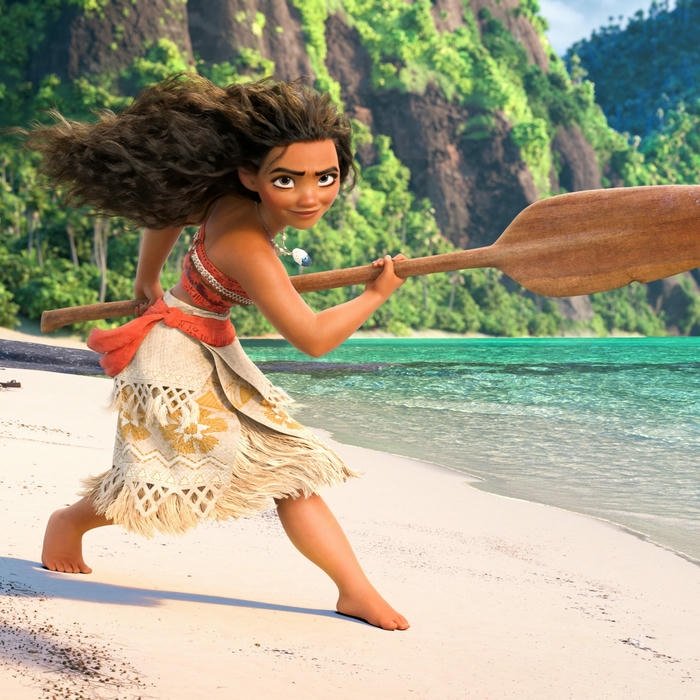 Hình avatar Disney Moana dũng cảm chạy trên bãi biển