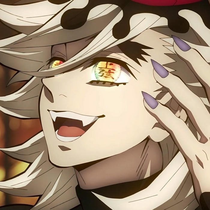 Hình avatar Douma tóc bạch kim cười rạng rỡ