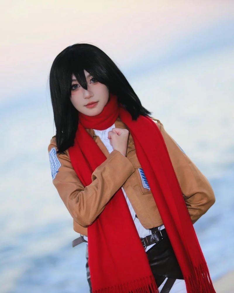 Mikasa Cosplay áo choàng xanh khăn đỏ che mặt