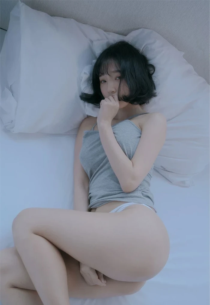 Người đẹp Việt Nam show hàng nóng bỏng