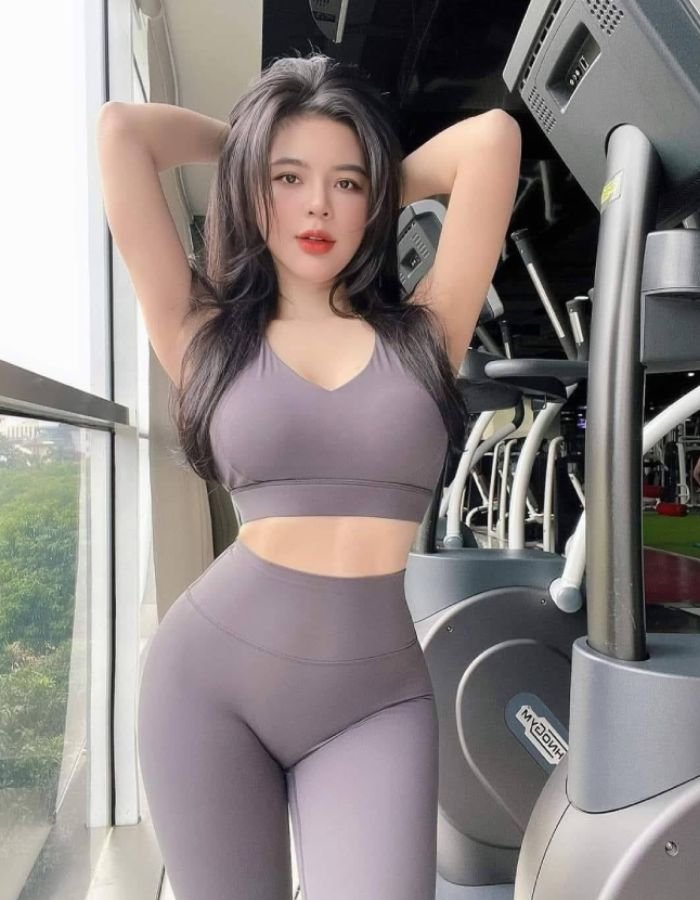 ảnh gái xinh tập gym thân hình đầy đặn