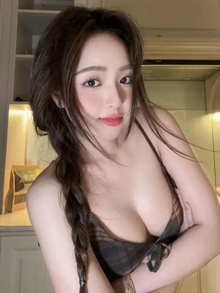 ảnh lê phương anh bikini sexy diện mạo xinh đẹp