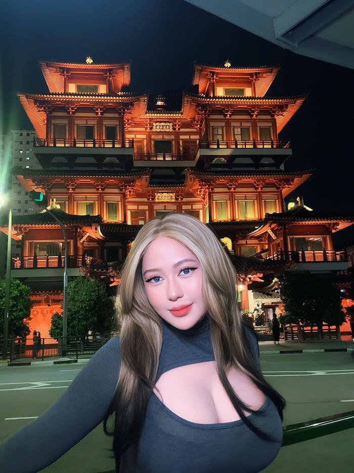 ảnh suzie nguyễn bikini giữa bãi biển