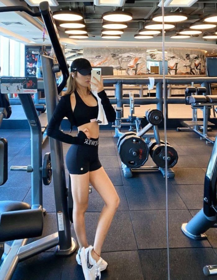 cơ thể nóng bỏng ảnh gái xinh tập gym