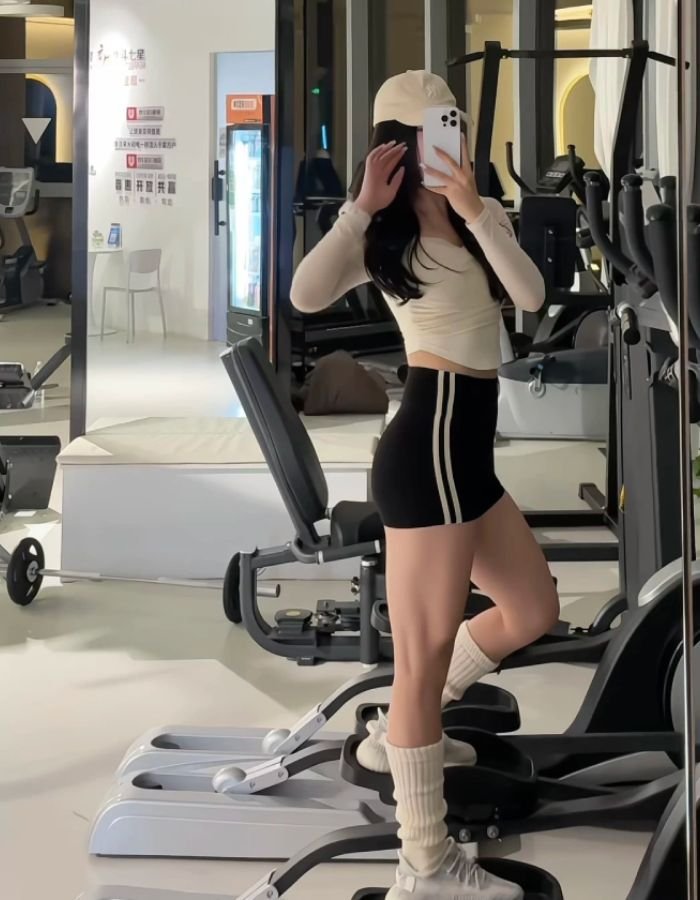 gái xinh tập gym duy trì lối sống năng động