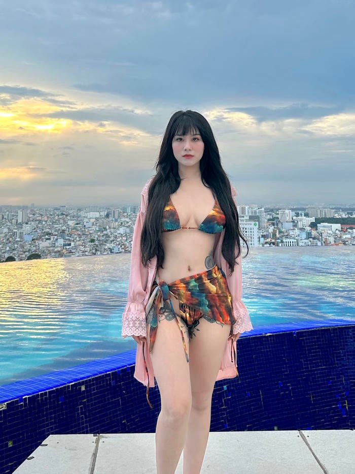linh miu bikini vóc dáng cực chuẩn