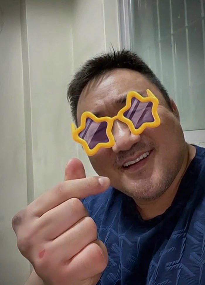 meme trái tim gây cười nhẹ nhàng