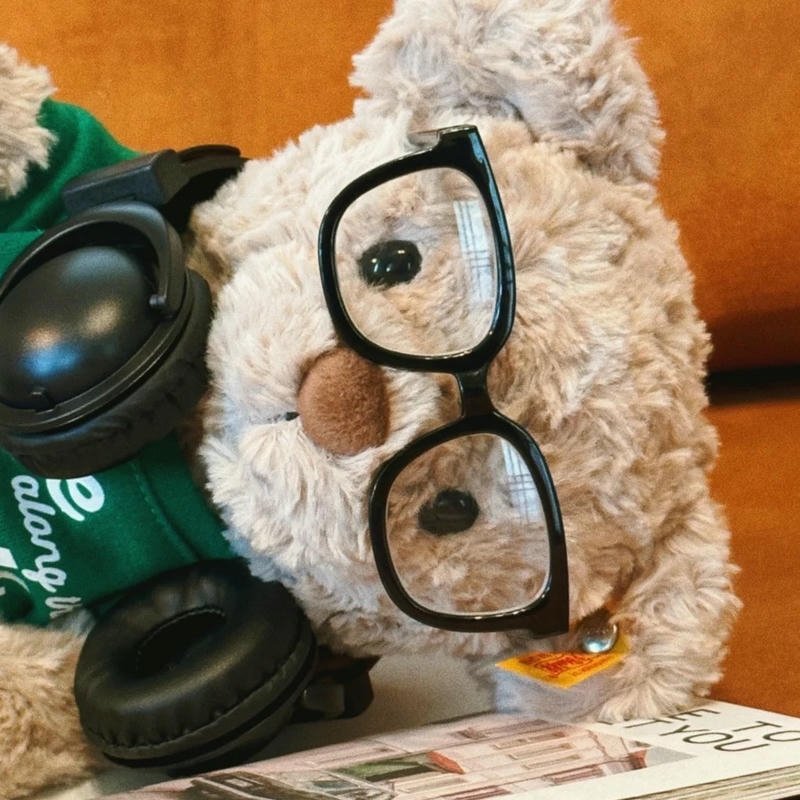 Ảnh đại diện gấu bông mang kính trông thật dễ thương