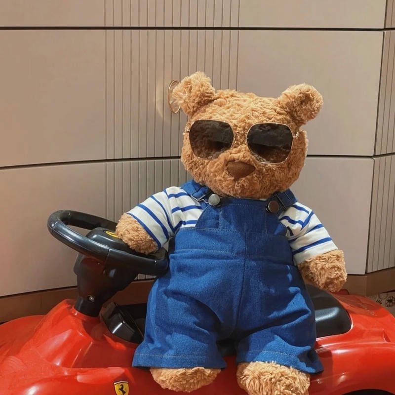 Avatar gấu bông đeo kính diện mạo xinh xắn nổi bật