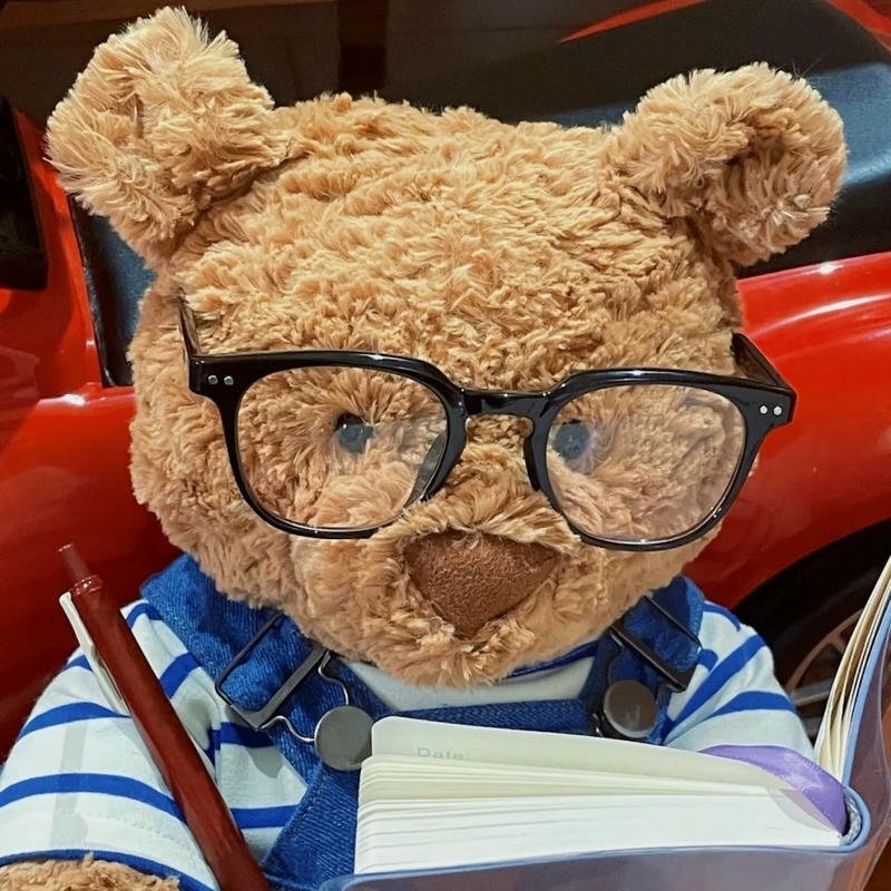 Avatar gấu bông đeo kính phong cách dễ thương đầy cuốn hút