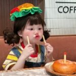 Avatar về ăn uống thể hiện biểu cảm hài hước