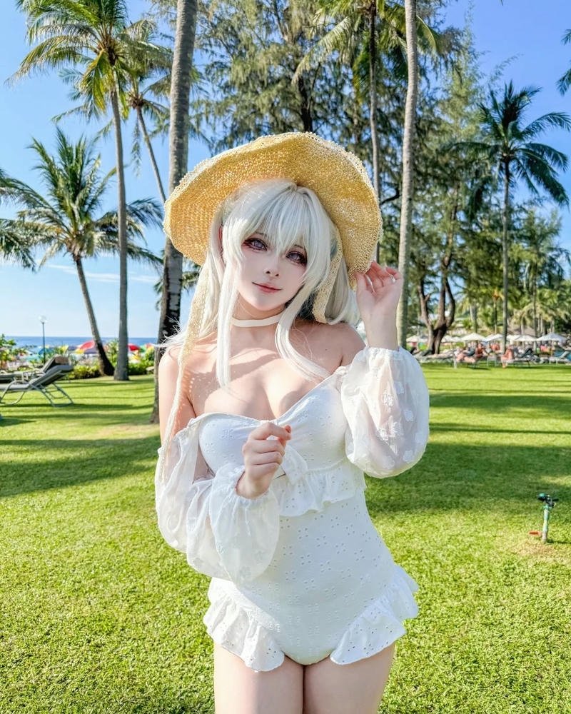 Cosplay cute biểu cảm ngọt ngào đáng yêu