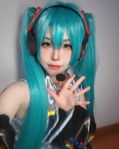 Cosplay dễ thương phong cách trẻ trung nổi bật
