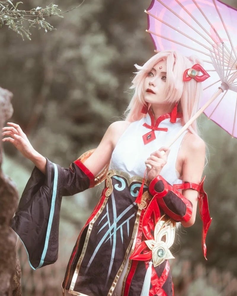 Cosplay irelia mang diện mạo đầy khí chất