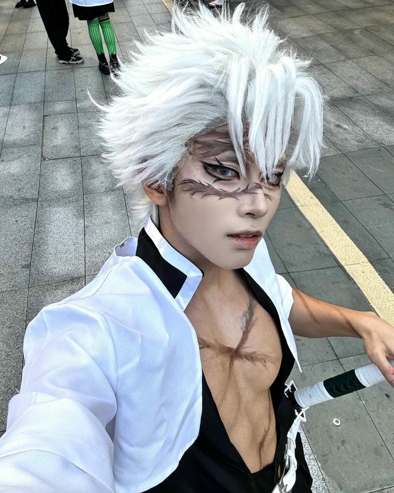 Cosplay kimetsu no yaiba tạo hình chiến binh nổi bật