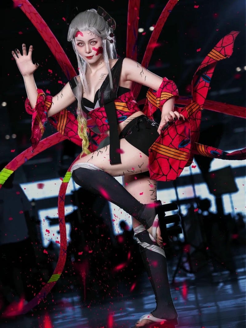 Daki cosplay phong cách quyến rũ đậm cá tính