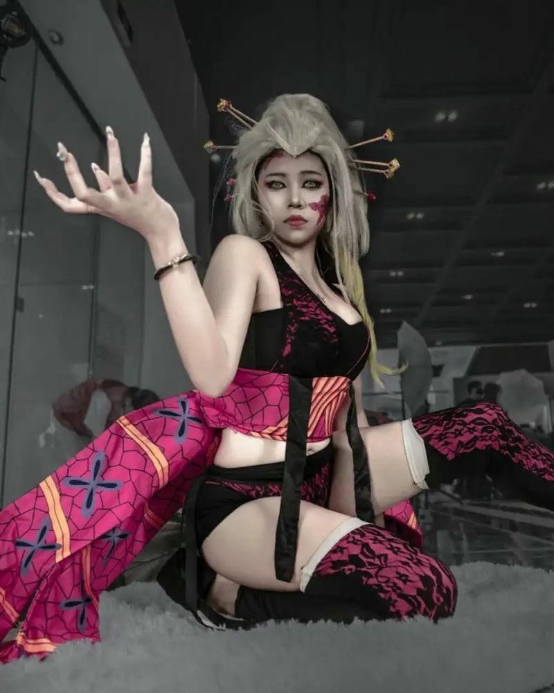 Daki phiên bản cosplay đầy thần thái