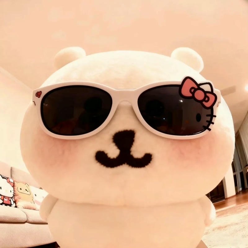 Gấu bông đeo kính làm avatar phong cách dễ thương