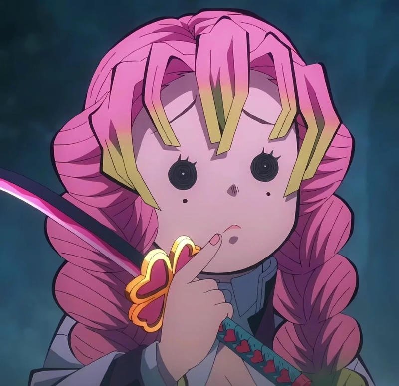 Góc nhìn cận cảnh khuôn mặt Mitsuri dịu dàng quyến rũ