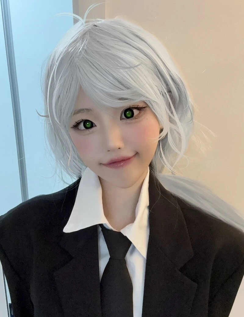 Hình Hina cosplay gợi tình cuốn hút