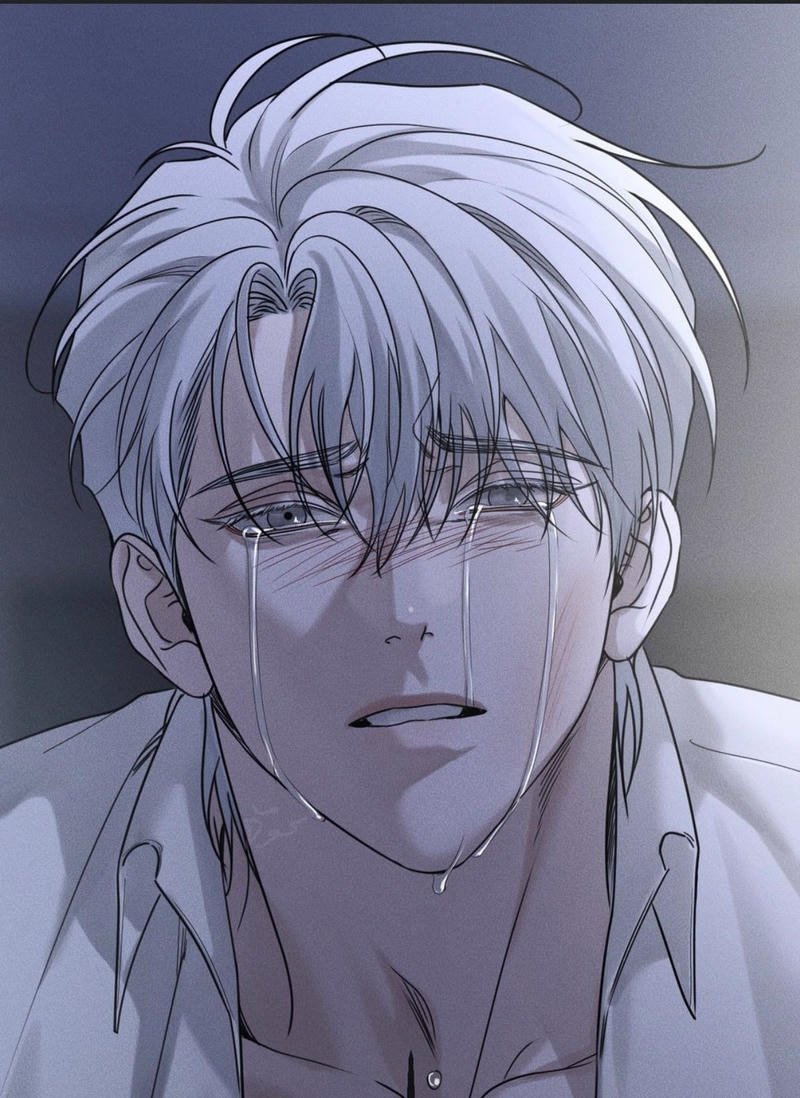 Hình anime khóc dưới mưa đêm với ánh đèn mờ