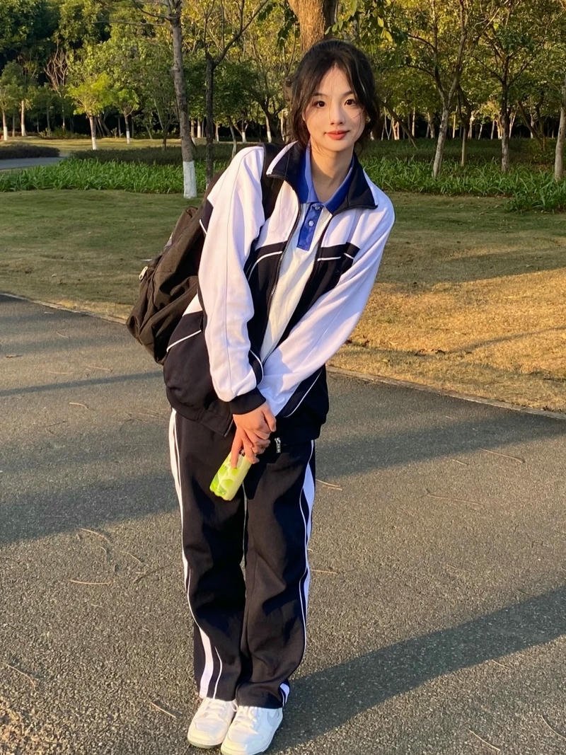 Hóa thân nữ sinh với tạo hình ngọt ngào