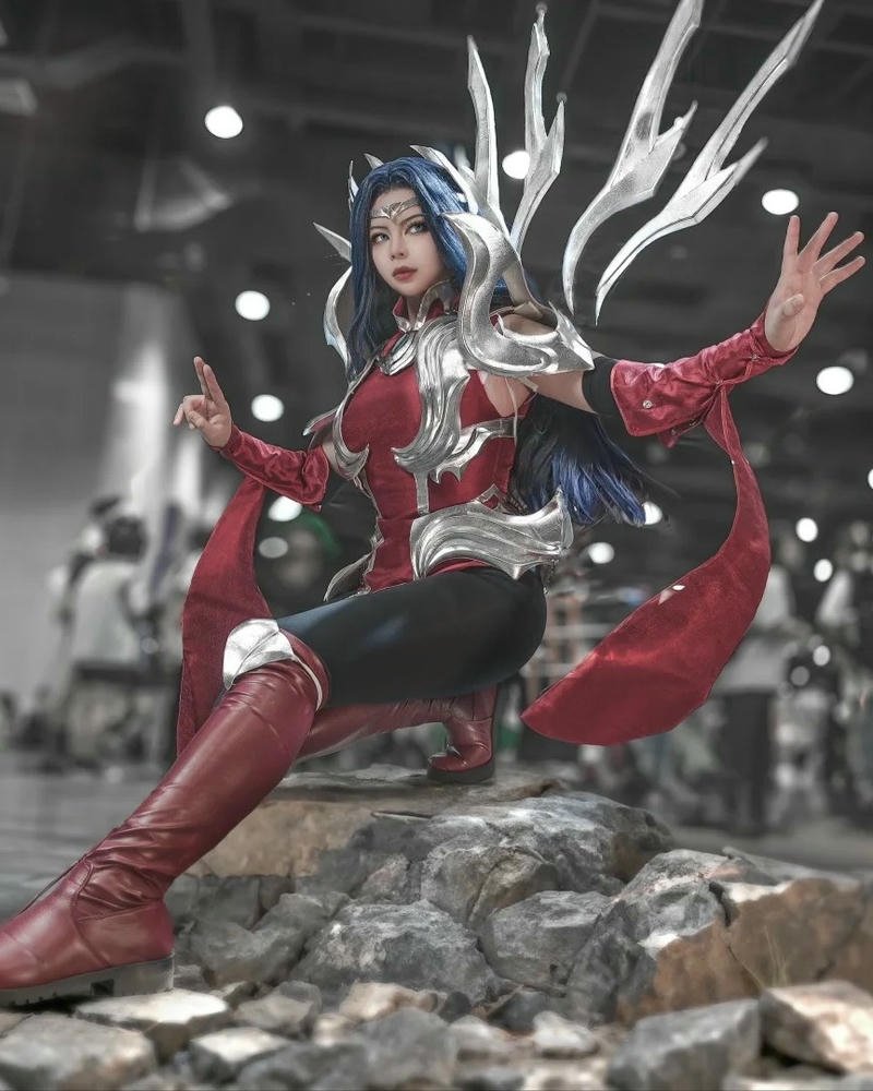 Irelia cosplay ánh nhìn kiên định đầy khí chất