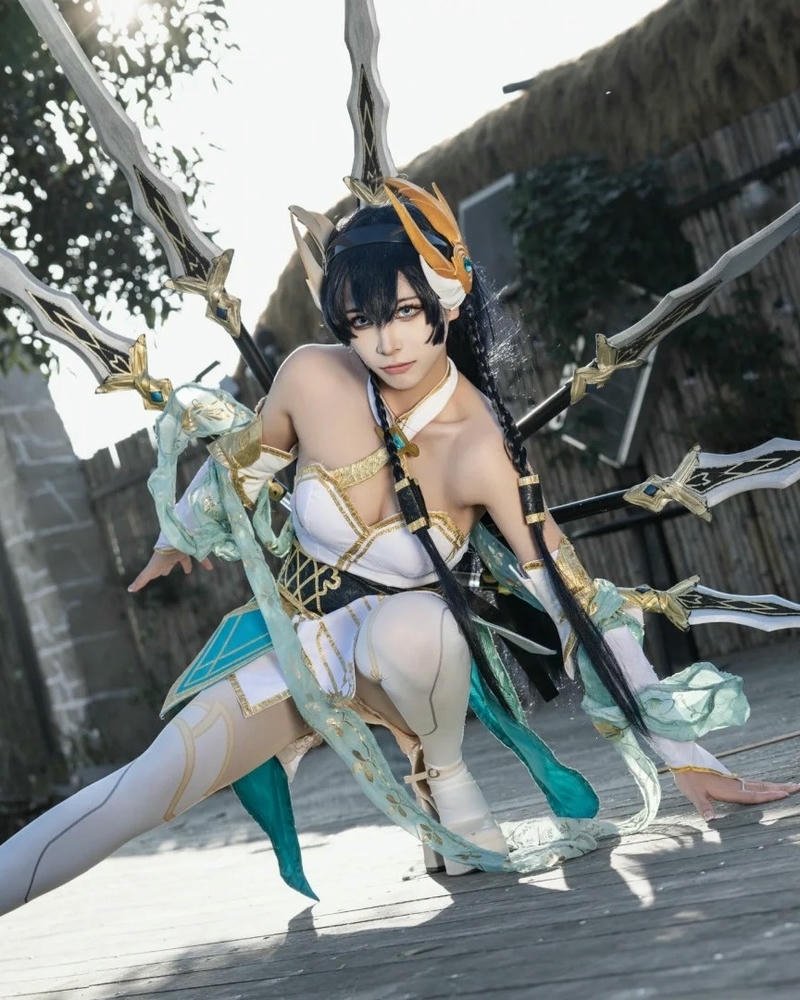 Irelia cosplay diện mạo chiến binh đầy cuốn hút
