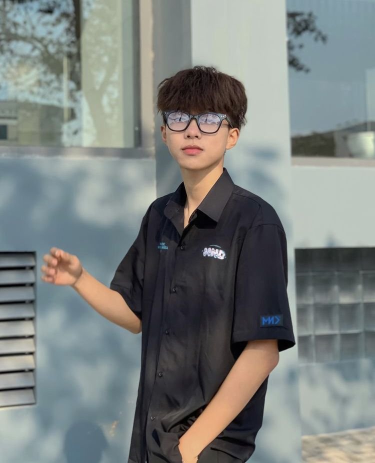 Lộc Nguyễn Biên Tập Viên