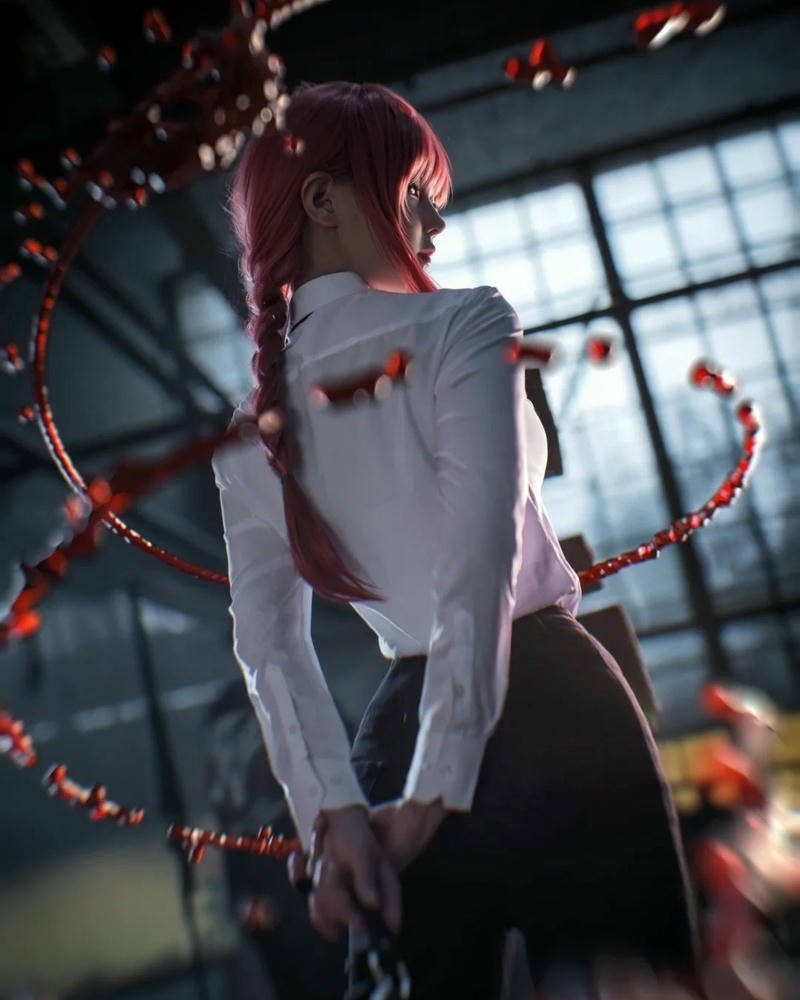 Makima cosplay trang phục chỉn chu thần thái mạnh mẽ