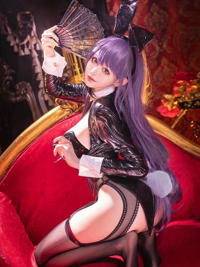 Mon cosplay biểu lộ cảm xúc tự nhiên cuốn hút