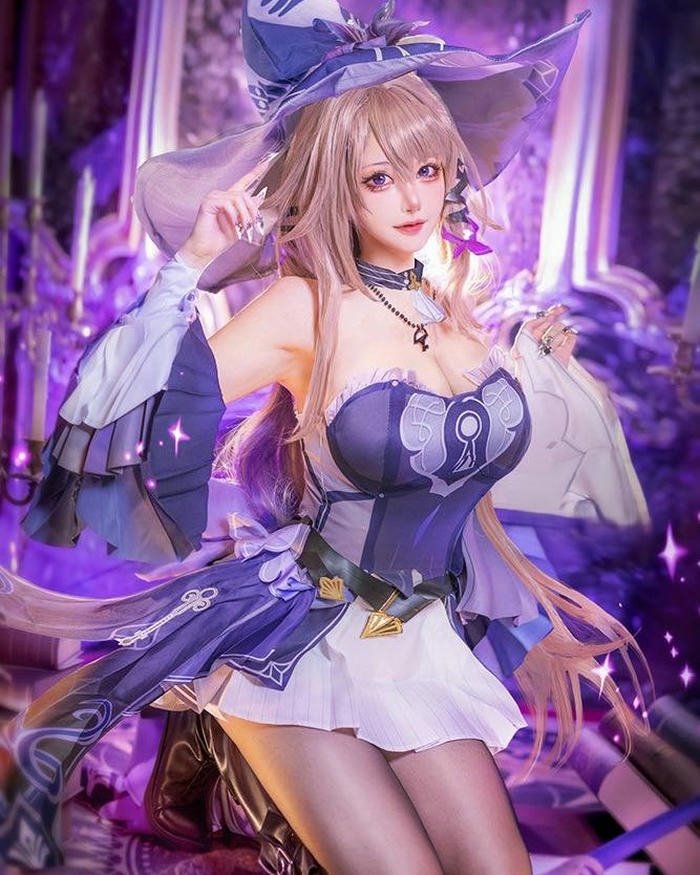 Mon cosplay phiên bản khác biệt đầy ấn tượng