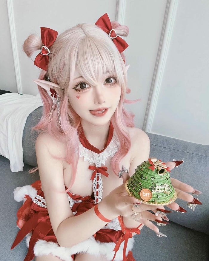Mon trong phong thái cosplay đầy cuốn hút