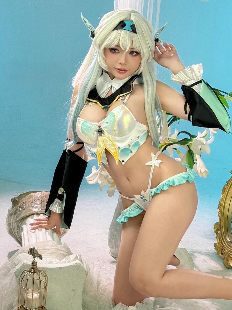 Quỳnh cosplay zinie thần thái nổi bật đầy quyến rũ