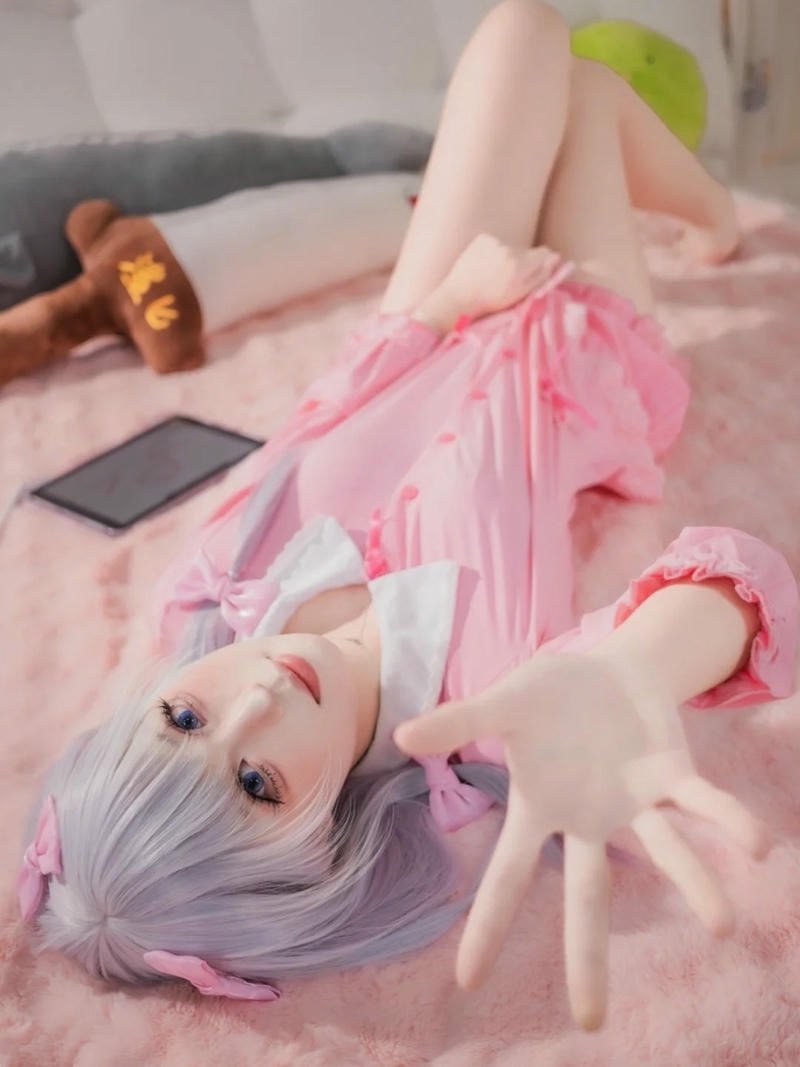 Sagiri cosplay diện mạo duyên dáng giàu thiện cảm