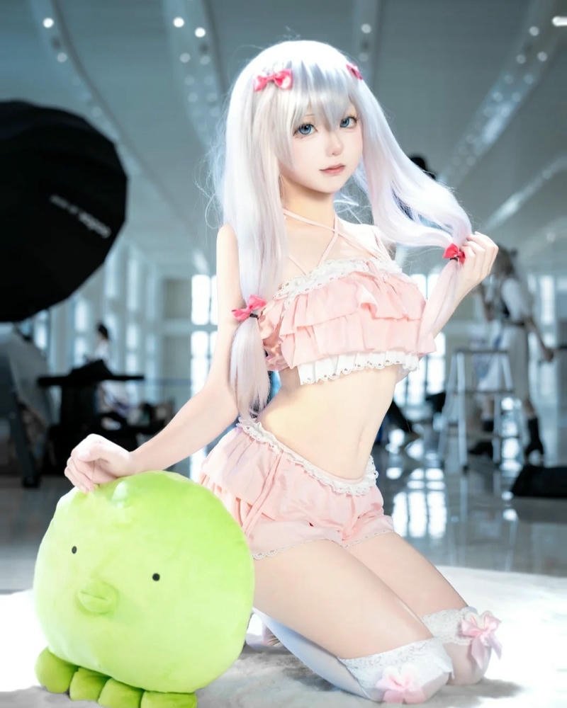 Sagiri cosplay khí chất nhẹ nhàng đầy nổi bật