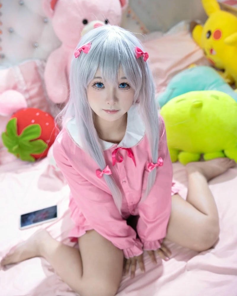 Sagiri cosplay phong cách dịu nhẹ giàu nghệ thuật