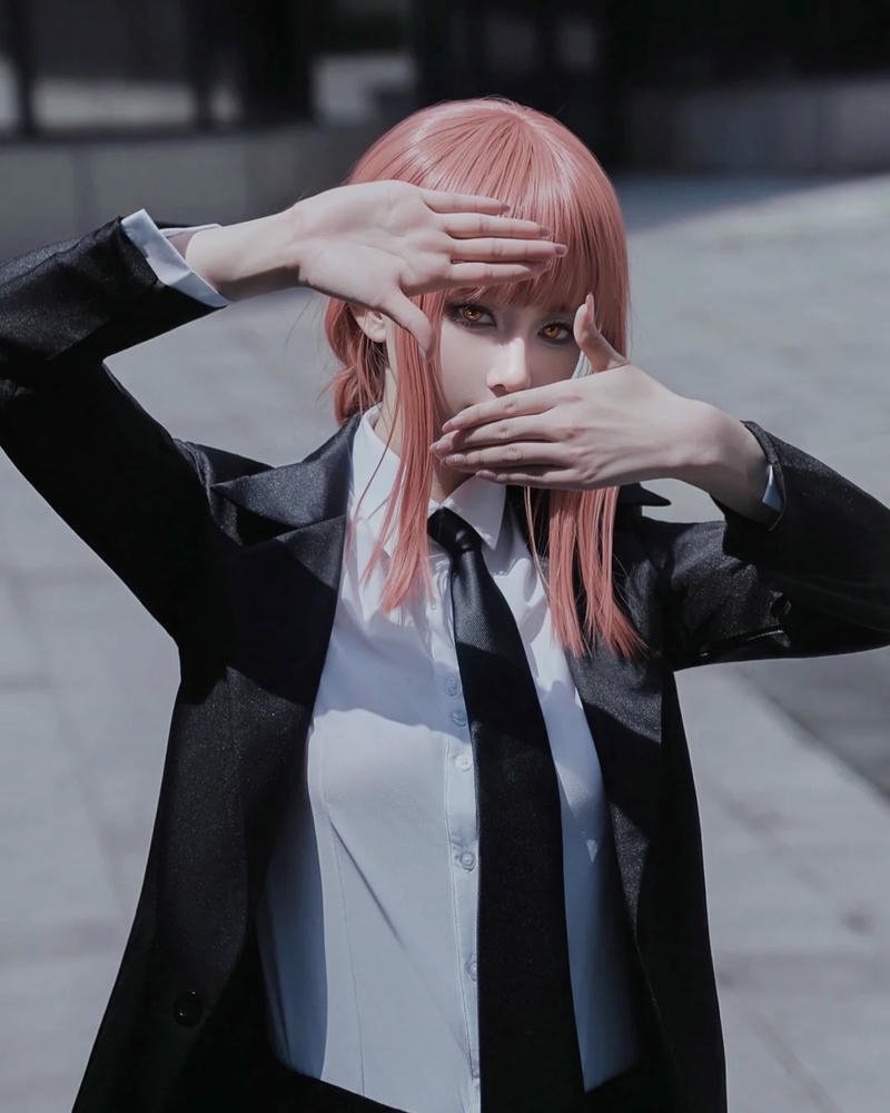 Tạo hình nhân vật Makima phong thái bí ẩn cuốn hút