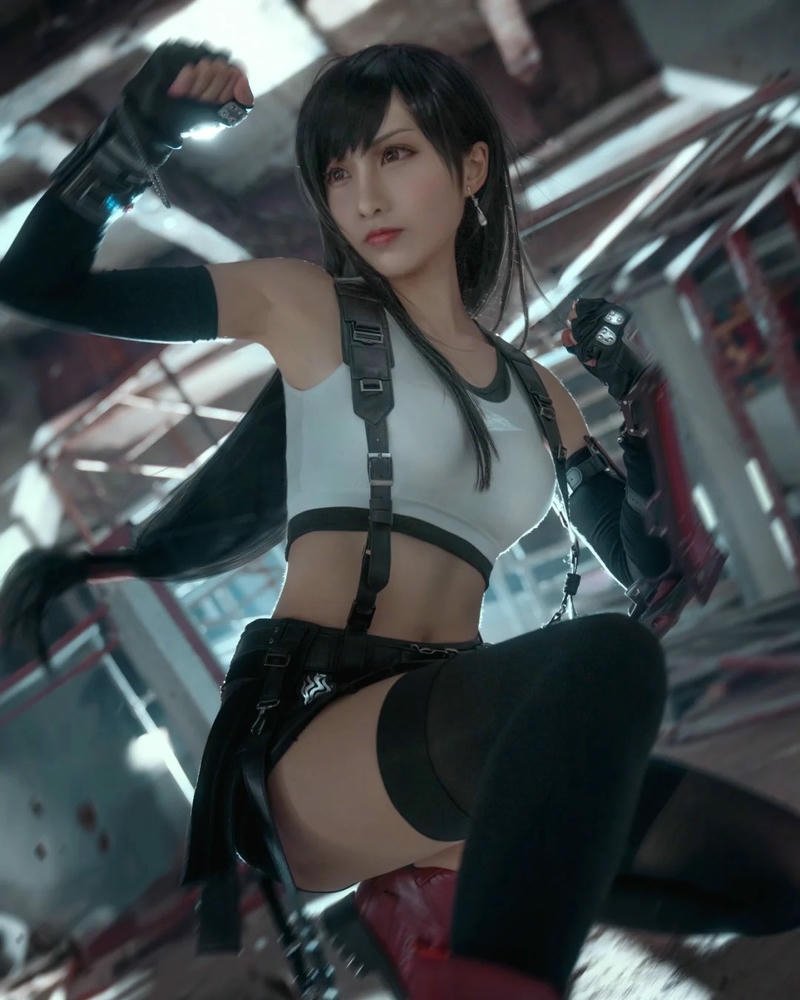Tifa cosplay gây ấn tượng với phong cách mạnh mẽ riêng