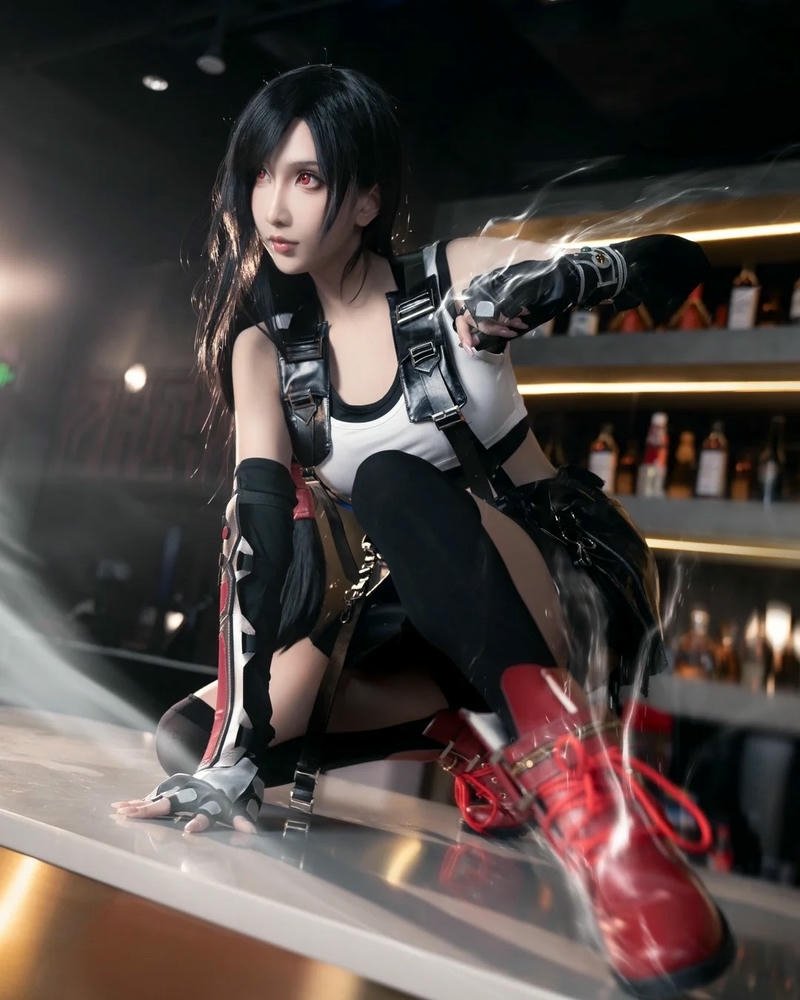 Tifa cosplay mang lại hình ảnh mạnh mẽ đầy thu hút