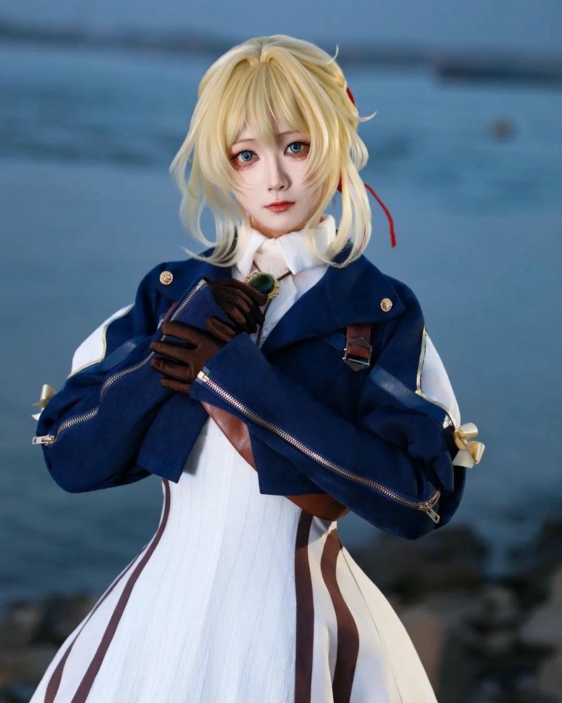Violet Evergarden cosplay nổi bật với vẻ ngoài tinh tế