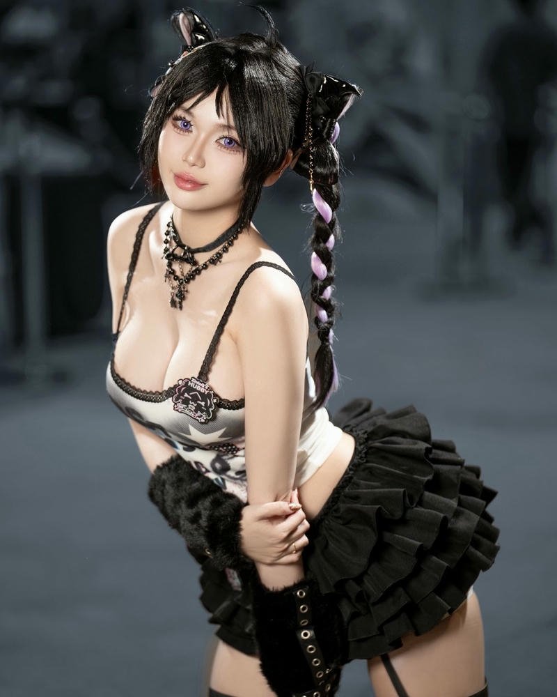 Zinie quỳnh cosplay phong thái quyến rũ đầy sức hút