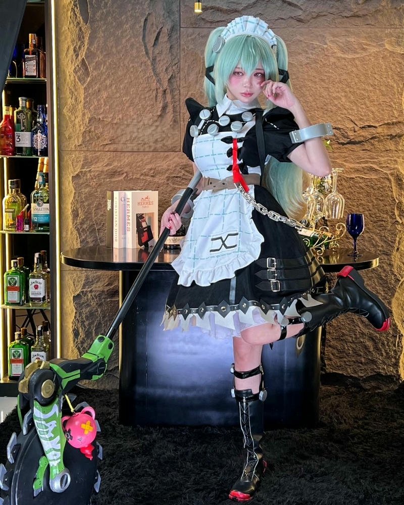 Zinie quỳnh hóa trang cosplay đầy nghệ thuật